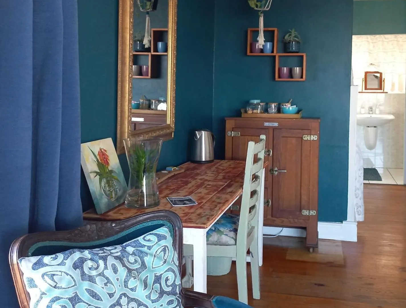 Bluebottle Guesthouse Muizenberg 3*,  South Africa
